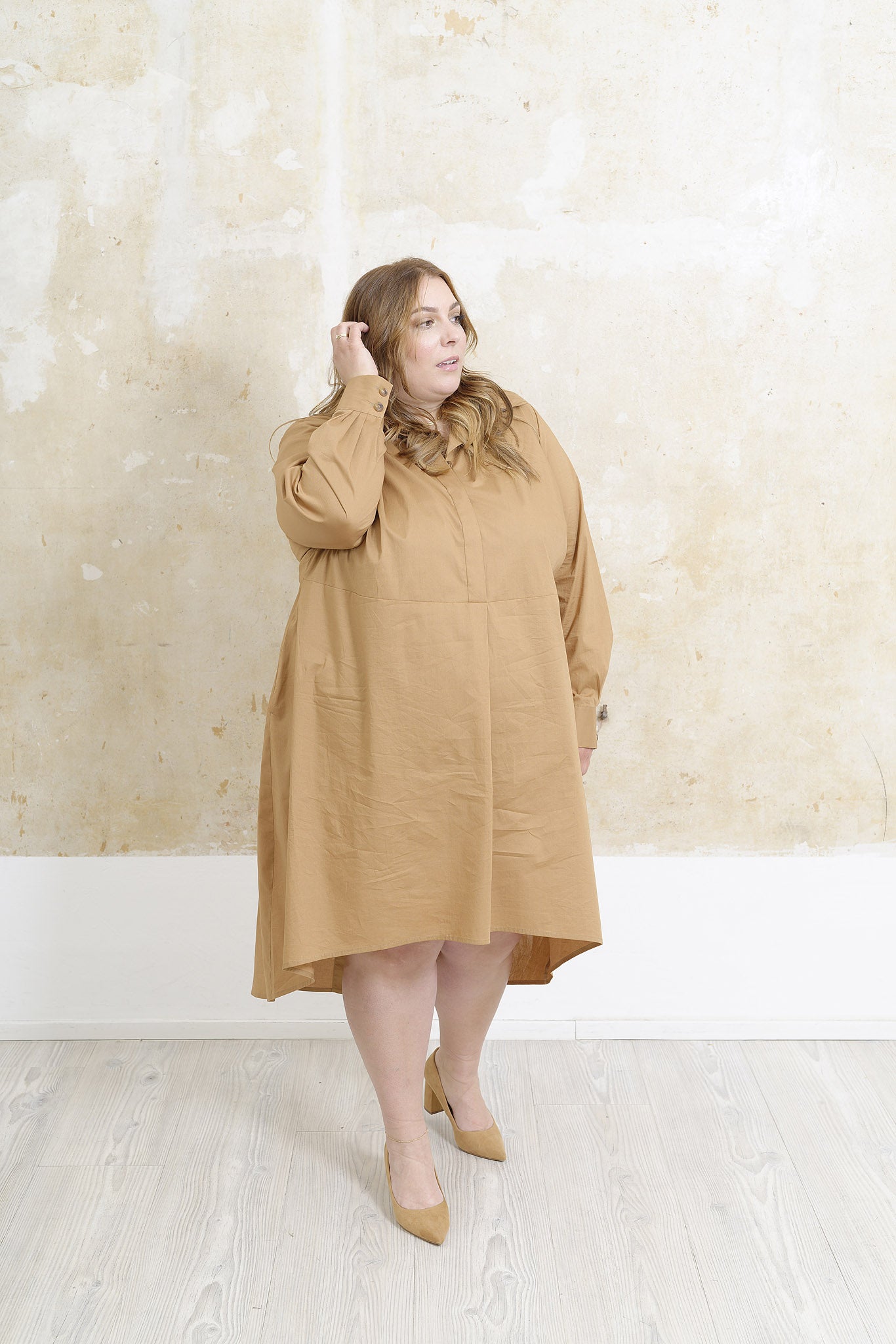 Frau-Hemd-Kleid-Knöpfe-große-Größe-Plus-Sizeä-kleid-Christin